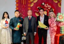 Người Việt trẻ vui Xuân, đón Tết tưng bừng tại Paris