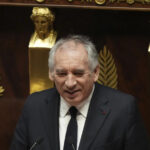 Áp lực trả lãi nợ công của Pháp